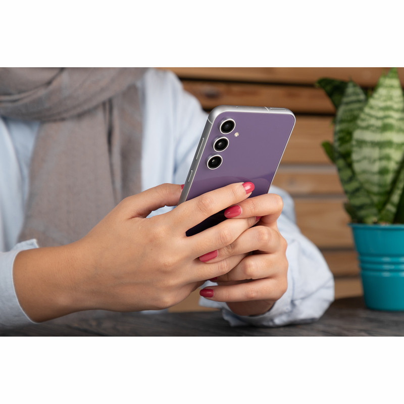 گوشی موبایل سامسونگ مدل Galaxy S23 FE دو سیم کارت ظرفیت 128 گیگابایت و رم 8 گیگابایت به همراه شارژر سامسونگ - ویتنام