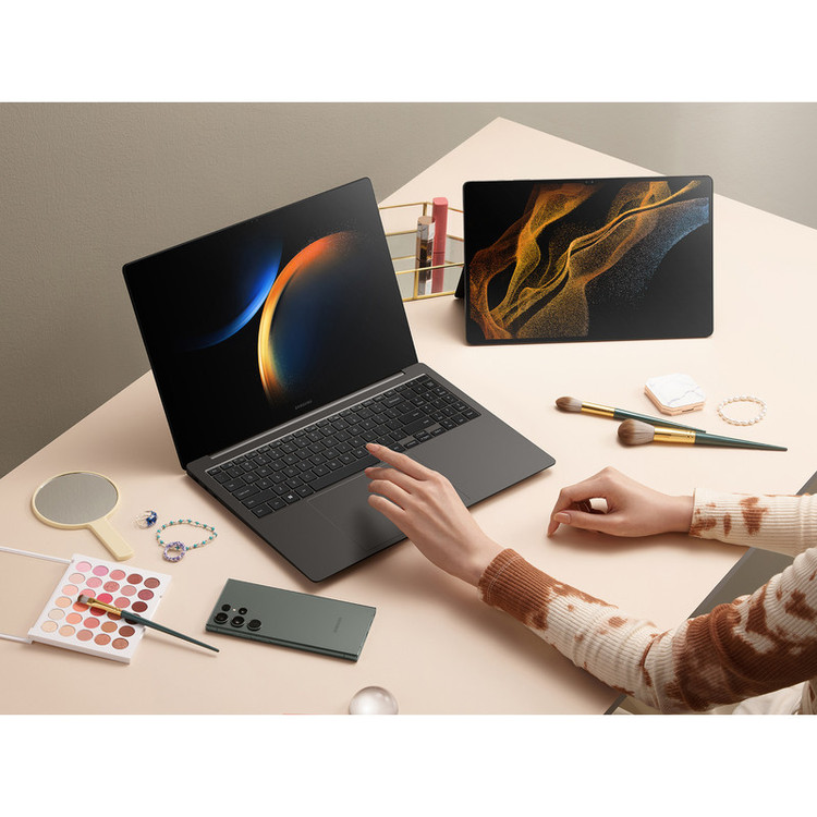 گوشی موبایل سامسونگ مدل Galaxy S23 Ultra دو سیم کارت ظرفیت 256 گیگابایت و رم 12 گیگابایت به همراه شارژر 25 وات سامسونگ - ویتنام