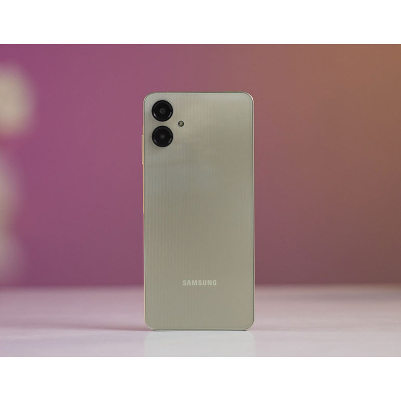 گوشی سامسونگ Galaxy A06 4G دو سیم کارت 64 گیگابایت و رم 4 گیگابایت به همراه گوشی سامسونگ Galaxy A06 4G دو سیم کارت ظرفیت 128 گیگابایت و رم 4 گیگابایت و گوشی سامسونگ Galaxy A06 4G دو سیم کارت 128 گیگابایت و رم 6 گیگابایت