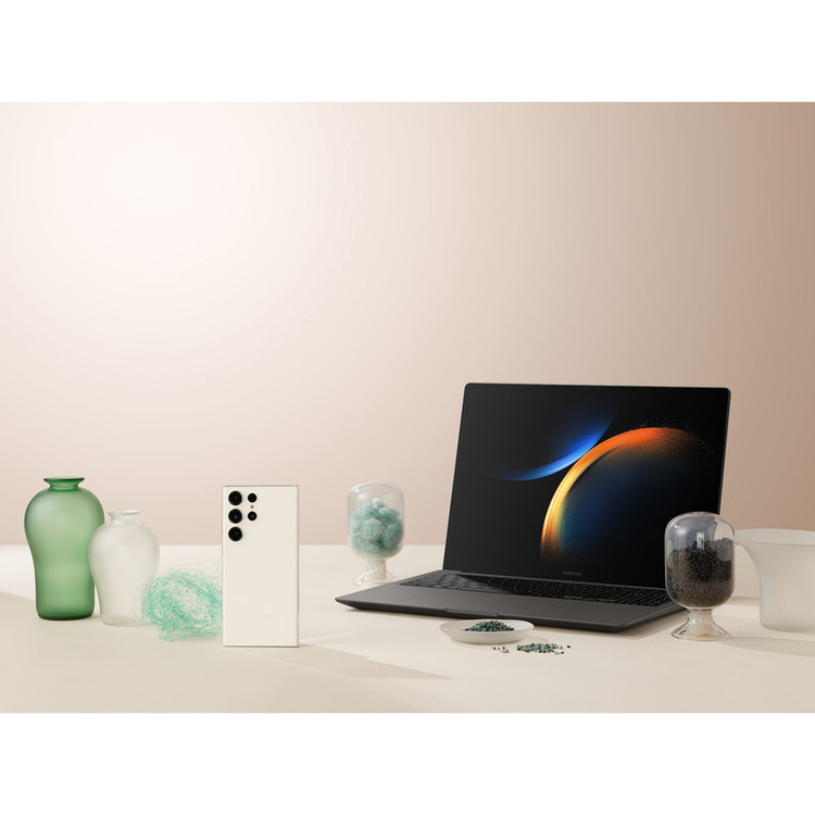 گوشی موبایل سامسونگ مدل Galaxy S23 Ultra دو سیم کارت ظرفیت 256 گیگابایت و رم 12 گیگابایت به همراه شارژر 45 وات سامسونگ - ویتنام