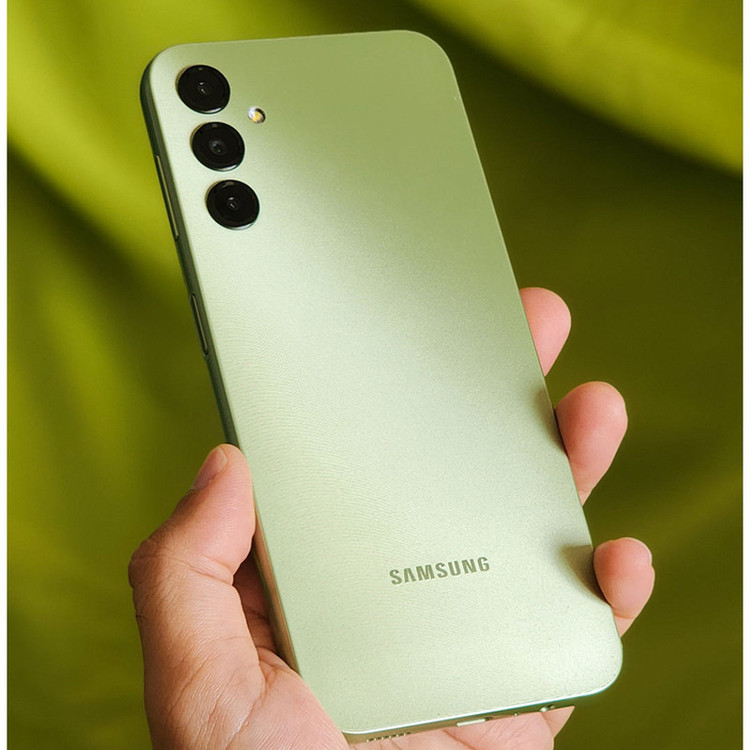 گوشی موبایل سامسونگ مدل Galaxy A14 دو سیم کارت ظرفیت 128 گیگابایت و رم 4 گیگابایت به همراه شارژر 15 وات سامسونگ